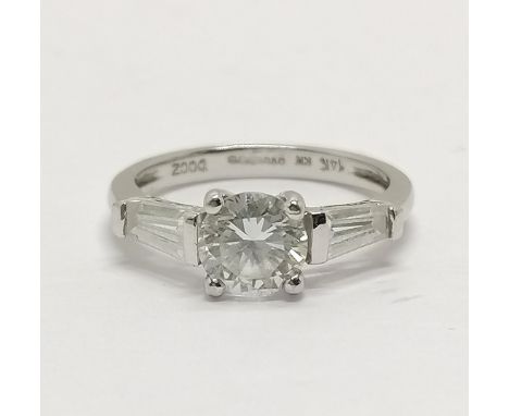 14ct white gold CZ set ring size J &amp; 2.6g