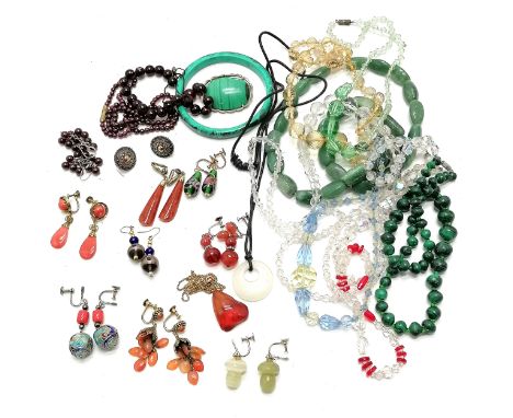 Qty of costume jewellery inc amber earrings + pendant, malachite necklace + brooch + bangle, garnet necklace (40cm) + silver 