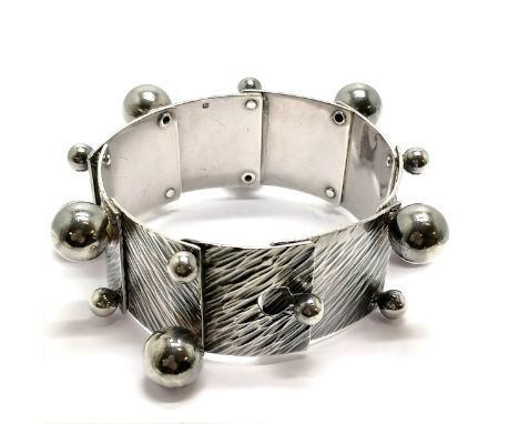 1970 silver brutalist style panel bangle with ball detail by Anthony Paton Hawksley (1921-91) - 69g 
