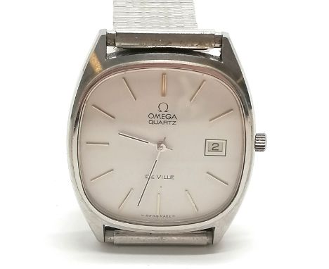 Omega de ville stainless steel gents quartz wristwatch with white dial - 32mm case &amp; will need battery &amp; in good used