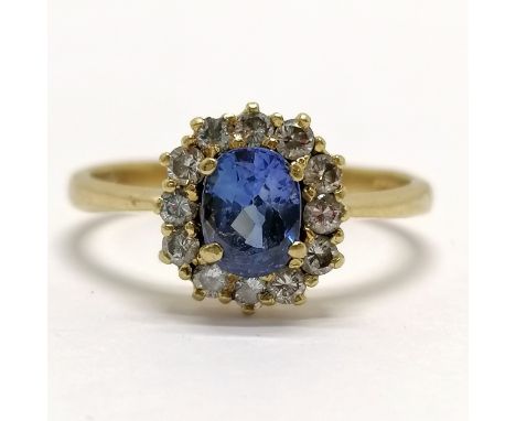 18ct hallmarked gold sapphire &amp; diamond (12) cluster ring - size S½ &amp; 4.4g total weight 