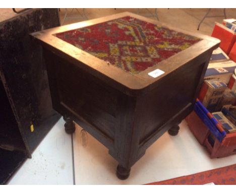 An Edwardian oak box commode with carpet insert