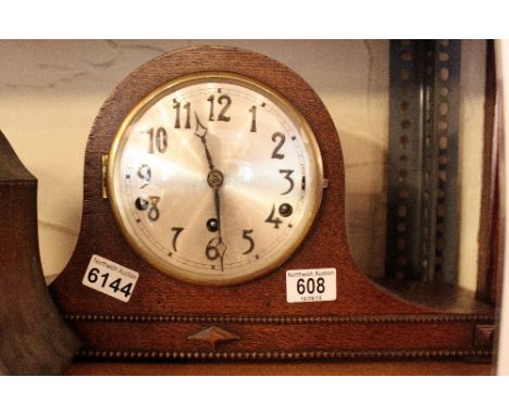 Mechanical chiming wooden cased Napoleon mantel clock, c1940s