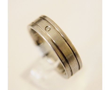 Titanium ring with diamond, size X
