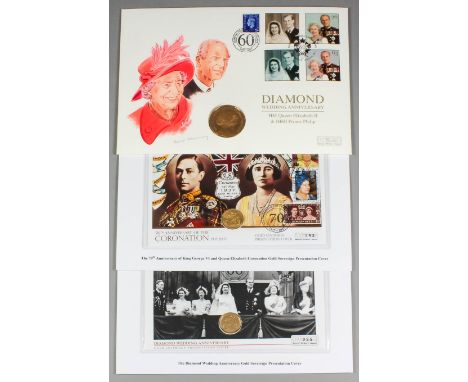 A Victoria 1900 Old Head Sovereign (fair/fine) and an Elizabeth II 2007 Sovereign (uncirculated), both contained in Westminst