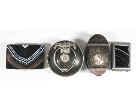 A silver mounted agate rectangular snuff box, 3.125ins x 2.125ins x 0.75ins high, stamped "Sterling" to interior, a Scottish 