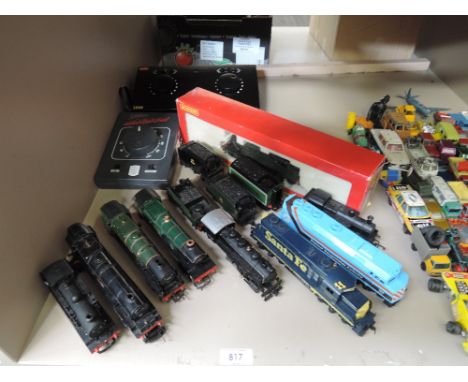 A selection of Hornby, Mainline, Bachman and similar OO gauge loco's and tenders, tank engine and locomotives along with two 