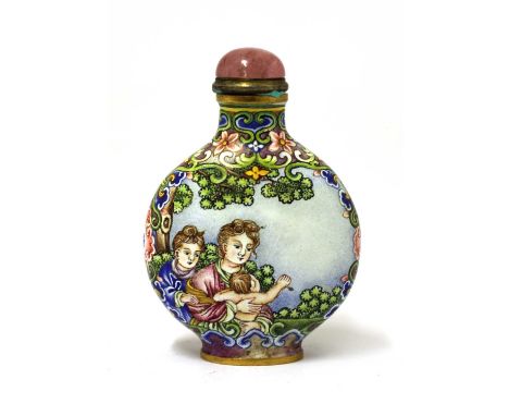 A Chinese painted enamel snuff bottle, of moon flask form, the compressed circular body painted with European figures enclose