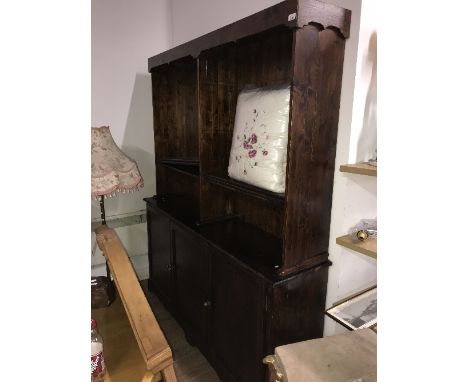 LARGE WOODEN SIDEBOARD WITH 6 SHELF TOP