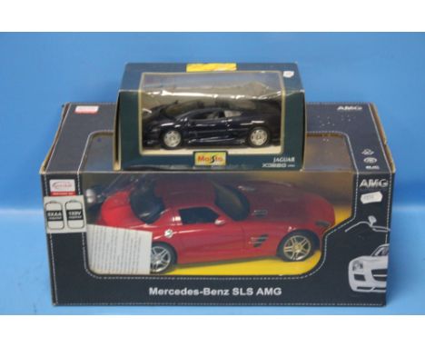 AN AMG BOXED MODEL OF A MERCEDES BENZ AND A MAISTO MODEL OF A JAGUAR 220  (2)