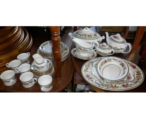 A Spode "Tapestry" dinner service