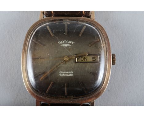 A gentleman's Rotary 9ct gold cased automatic wristwatch with baton numerals and day/date aperture at three o'clock 