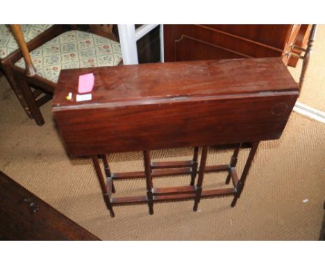 A mahogany spider gate leg table, 27" wide 