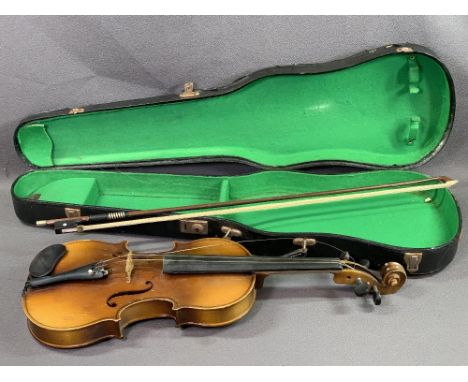 MUSICAL INSTRUMENT - violin with interior label 'Antonius Stradivarius Cremonensis, Made in Czechoslovakia', with a good bow,