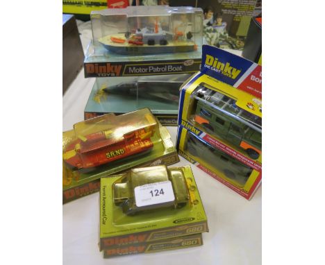 Dinky Military 2 X 604, 2 X 680 and aeroplane 729, boat 675 and hovercraft 290