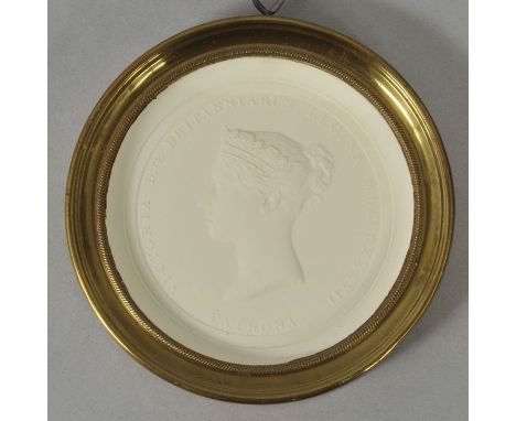 Medaillon/Plakette mit Bildnis Königin Victoria, Berlin, G. Eichler, 19. Jh. Gipsabguss. Bildnis der britischen Königin im Kr