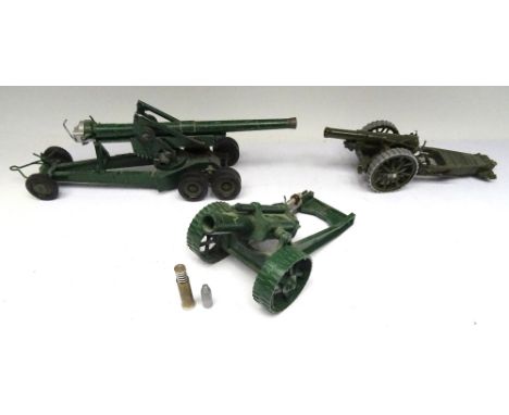 Toy Army Workshop 6inch Howitzer Britains 155mm Gun (trail spades and ammunition missing) and 8inch Howitzer with shell case 