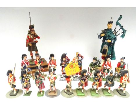 Scottish figures: eight 65mm scale in resin by Sculptures UK two larger models and nine 54mm scale figures (Condition Excelle