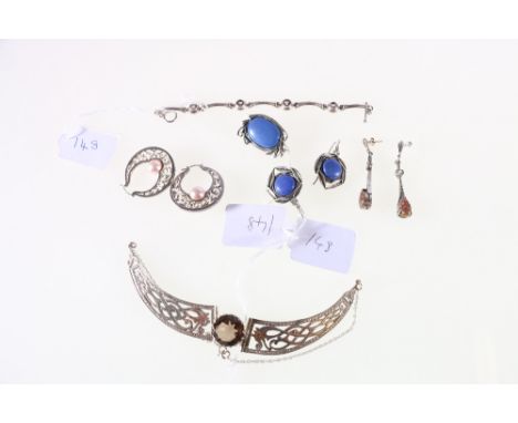 Silver Celtic design necklace with cairngorm, a pair of silver freshwater cultured pearl earrings, a suite of jewellery compr