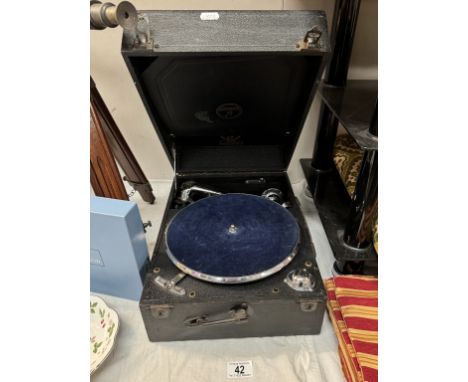 An early 20c Columbia model no 201 picnic gramophone a/f