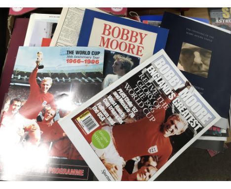 Bobby Moore Football Memorabilia: Includes Green Esso testimonial programme and matching Pennant, Unveiling of the Bobby Moor