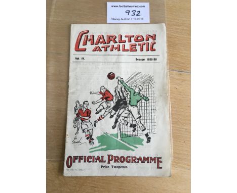35/36 Charlton v West Ham Football Programme: Good condition League match dated 14 12 1935 with no writing. Staple has failed