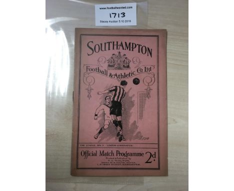 32/33 Southampton v Burnley Football Programme: Dated 15 4 1933 in excellent condition with no team changes.