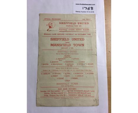 42/43 Sheffield United v Mansfield Town Football Programme: Dated 5 12 1942 in fair condition with no team changes. Small tea