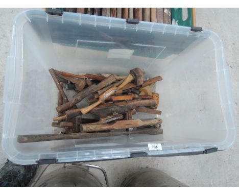 A box of vintage carpenters spoke shaves and guages