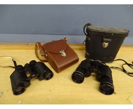Hanimex and Carl Zeiss binoculars in cases&nbsp;