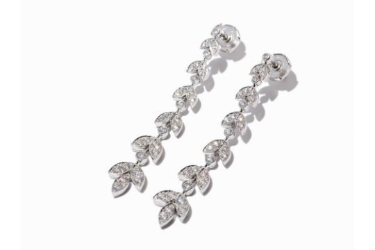 Tiffany Co Platinum And Diamond Graduated Drop Earrings Leaf Previous