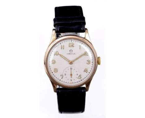 1930s gentlemen's Omega gold (9ct) wristwatch with manual wind Omega fifteen jewel movement numbered 11266153, 30 T2 PC, the 