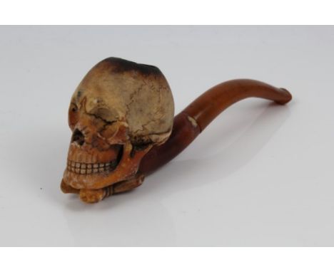 Unusual 19th century Meerschaum pipe in the form of a skull, 15cm long, cased