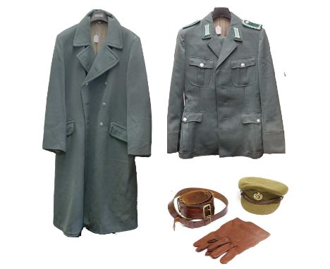 A Post-1953 Royal Engineers Officer's No.2 Service Dress Cap, in a Bates hat box, with a pair of brown leather gloves and a S