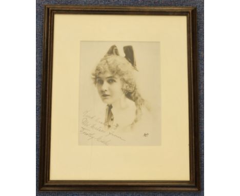 Dorothy Gish signed vintage 8x6 Inch Mounted in a brown wooden framed to an overall 14x11 Inch. Good condition. All autograph