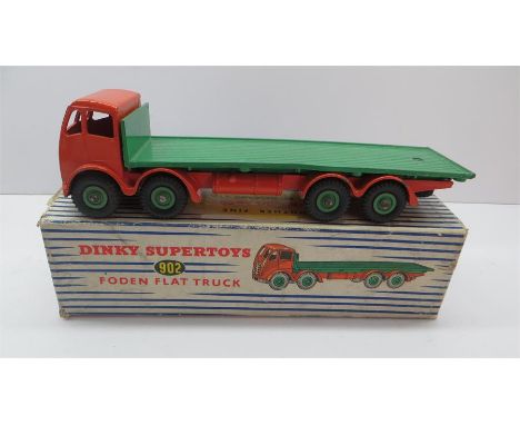 DinkyToys 902 Foden Flat Truck orange cab  green and orange combination boxed in good condition minor edge chips   box edge s