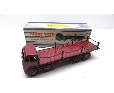 Dinky Toys 905 Foden Flat Truck with chains boxed in good condition minor edge chips  box edge split and light wear   