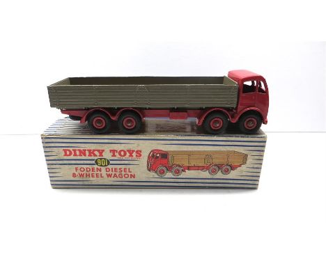 Dinky Toys 901 Foden Diesel 8-Wheel Wagon boxed in good condition minor edge chips box edge split and light wear 