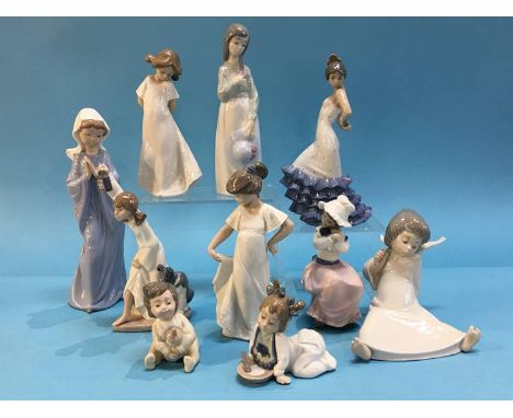 Nine Nao and one Lladro figures (10)