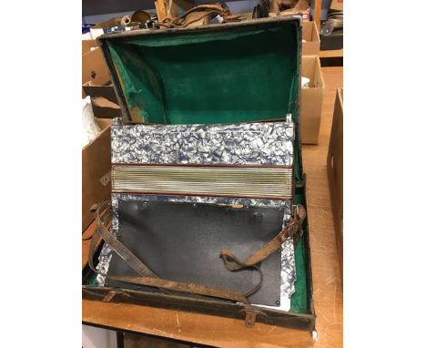 An accordion