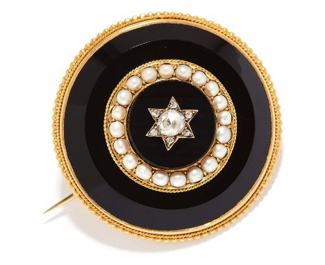ANTIQUE ONYX, PEARL AND DIAMOND MOURNING BROOCH in yellow gold, comprising of two polished onyx set with seed pearls and rose
