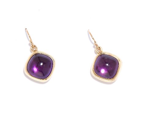 AMETHYST EARRINGS in yellow gold, each set with a cabochon amethyst, British hallmarks, 2.6cm, 3.9g.