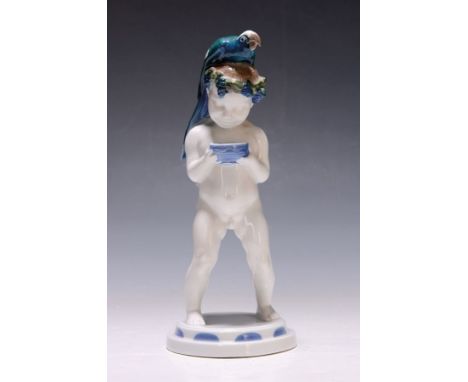 Porzellanfigur, Rosenthal, um 1920,  'Kleiner Bacchant', Entw. Ferdinand Liebermann 1908, Modellnr. K 43, kleiner Knabe mit S