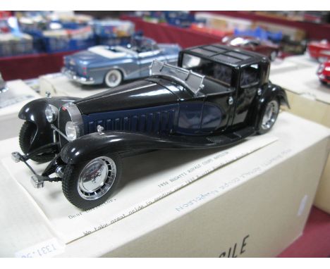 A Franklin Mint 1:24th Scale Diecast Model 1930 Bugatti Royale Couple Napoleon, accompanied by literature, boxed.