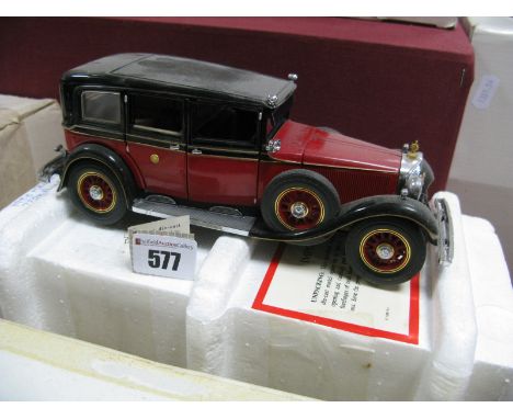 A Franklin Mint 1:24th Scale Diecast Model 1935 Mercedes-Benz 770K Grossser, model has previously been displayed, missing lit