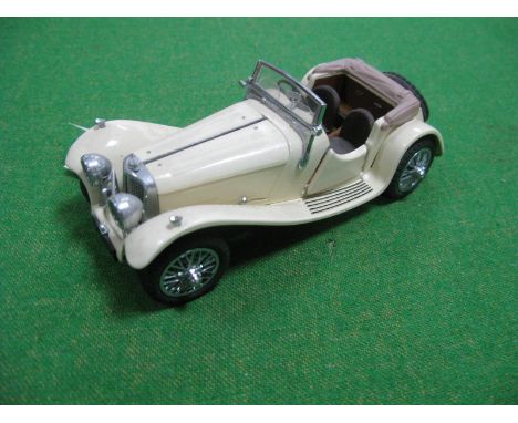 A Franklin Mint 1:24th Scale Diecast Model 1938 Jaguar SS100, missing outer box and literature, bonnet flap detached.