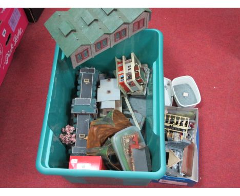 OO/HO Scale Model Railway Lineside Buildings and Accessories, all playworn.