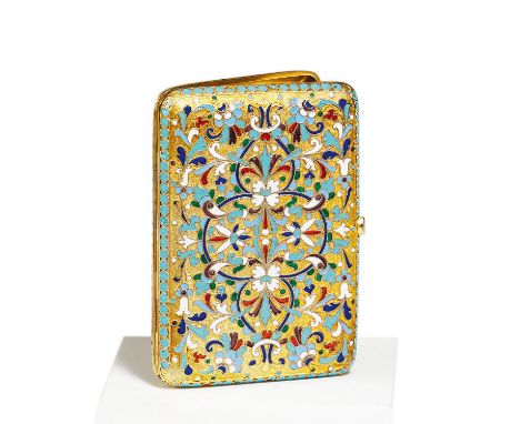 ZIGARETTENETUI MIT FLORALEM CLOISONNÉDEKOR. St. Petersburg. Datierung: 1896-1903. Technik: Silber, vergoldet. Farbiges Emaild