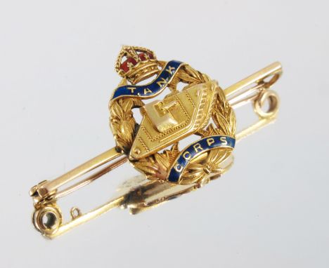 15 CT GOLD AND ENAMELLED TANK CORPS 'SWEETHEART' BADGE, APPROX. 7g