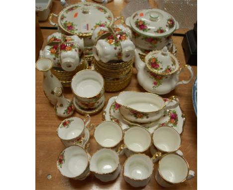 A Royal Albert part tea and dinner service in the Old Country Roses pattern Condition Report / Extra Information Gold edges g